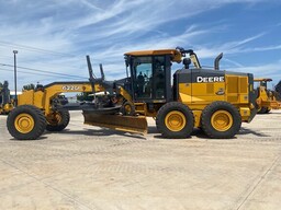 2018 John Deere 622GP